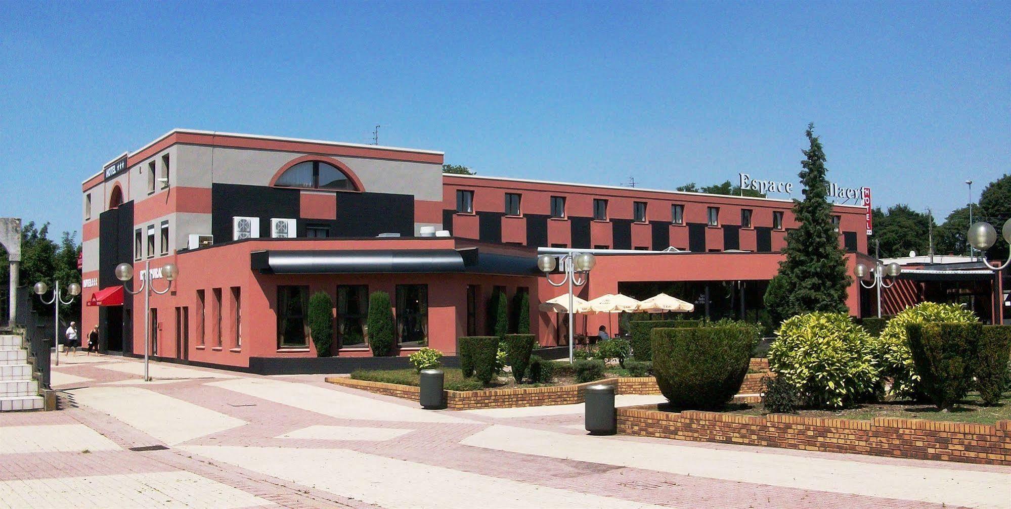 לנס Hotel Bollaert מראה חיצוני תמונה