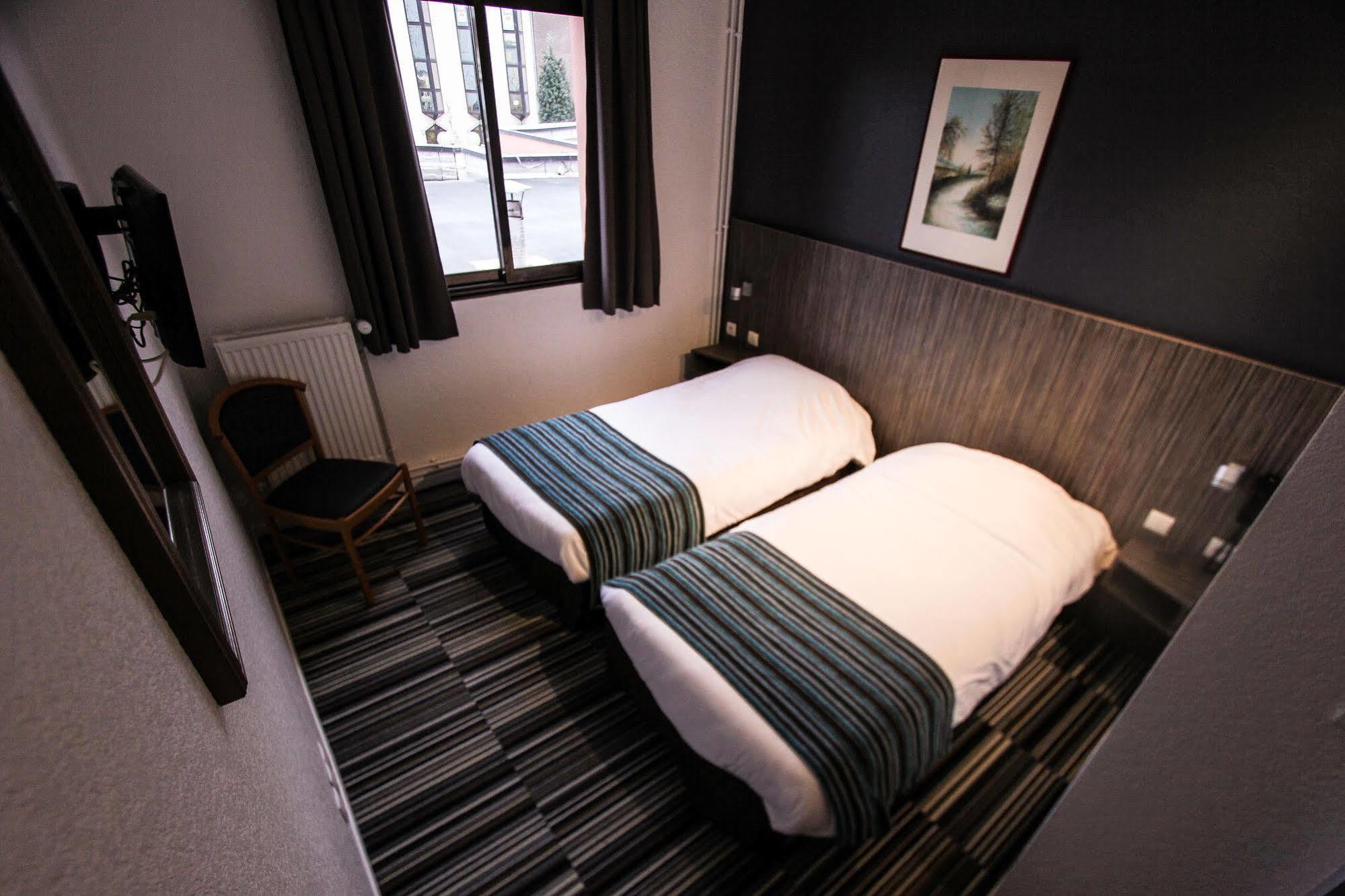 לנס Hotel Bollaert מראה חיצוני תמונה