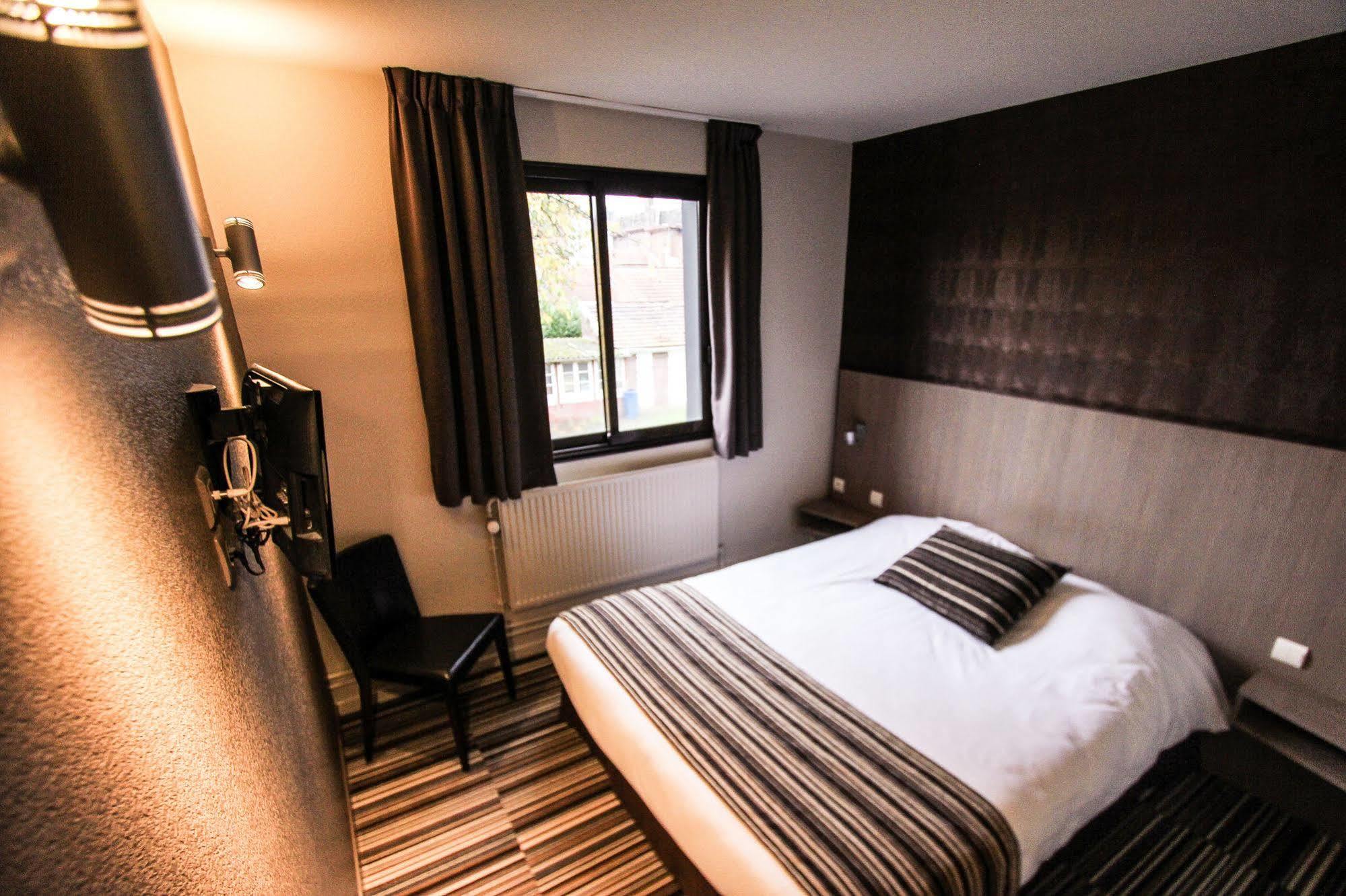לנס Hotel Bollaert מראה חיצוני תמונה